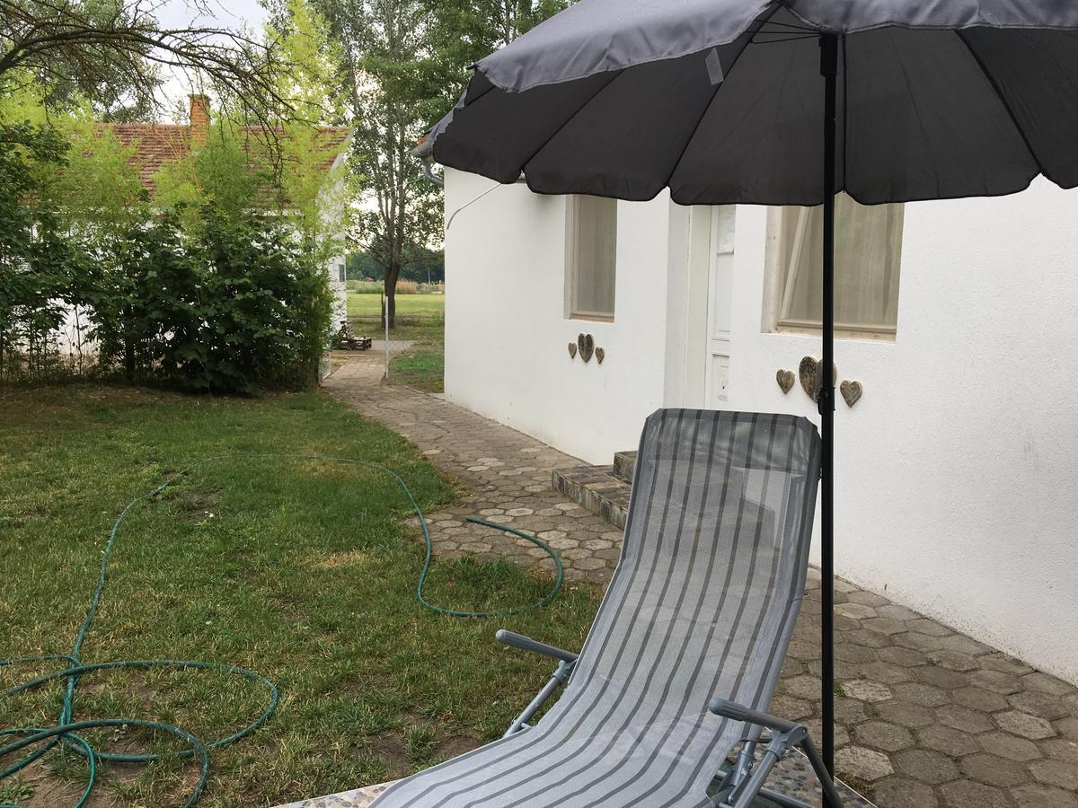 Hotel Casa Bella & Nova à Palić Extérieur photo